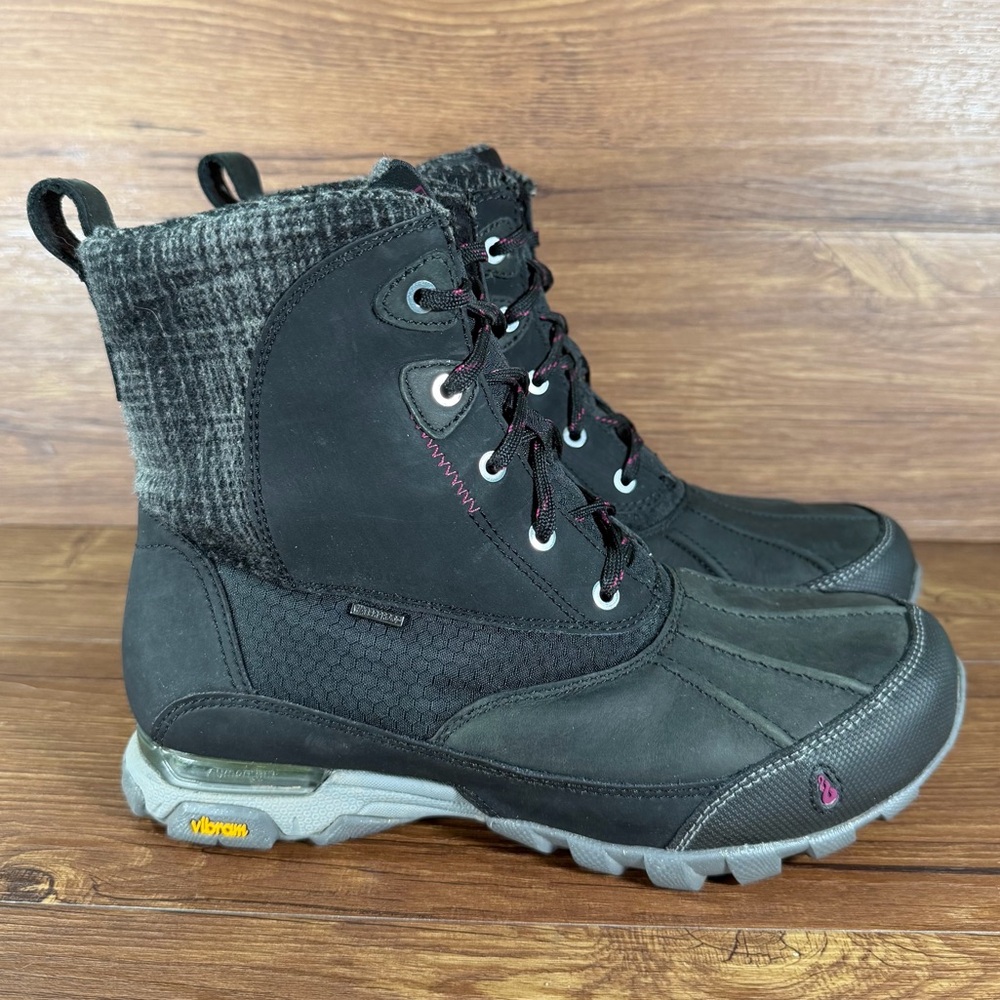 AHNU ‘Sugar Peak’ Winter Boots Waterproof Lace Up Shoes Women’s Size 7